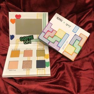Tetris x ipsy Game On Eyeshadow Palette